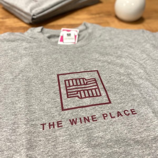 Camiseta The Wine Place con el nuevo diseño